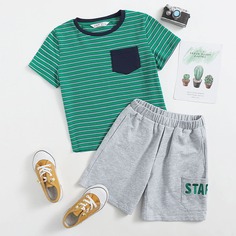 Шорты и футболка в полоску с карманом для мальчиков Shein