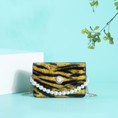 На цепочке с жемчугом Полосатый Модный Сумка через плечо Shein