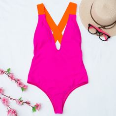 Слитный купальник с глубоким разрезом Shein