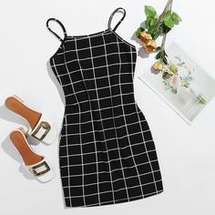 Облегающее платье в клетку Shein
