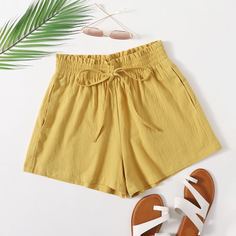 Однотонные широкие шорты с карманом Shein