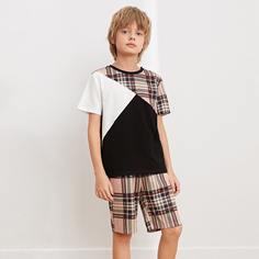 Контрастный топ и шорты в клетку для мальчиков Shein