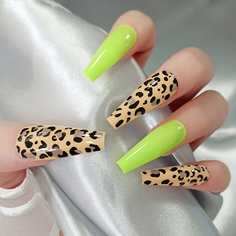 24шт накладные ногти с леопардовым принтом и 1 лист лента Shein