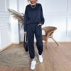 Однотонный свитшот и джоггеры Shein