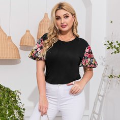 Футболка размера плюс с цветочным принтом Shein