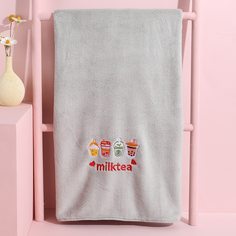 Банное полотенце с вышивкой Shein