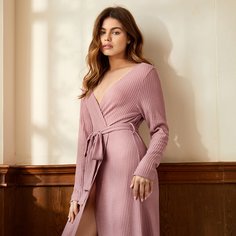 Однотонный халат с поясом Shein