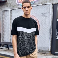 Мужская футболка с леопардовым принтом Shein