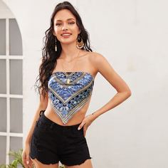 Топ без бретелек с узлом сзади Shein