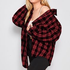 Блузка размера плюс в клетку с пуговицами Shein