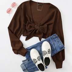 Вязаный короткий топ в рубчик с узлом Shein