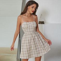 Платье на бретелях в клетку Shein