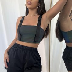 Светоотражающий кроп топ с ремешками Shein