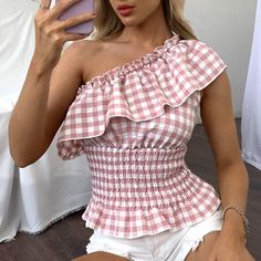 Топ в клетку на одно плечо с оборкой Shein