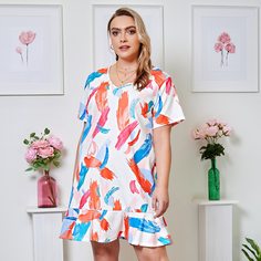 Платье размера плюс с оригинальным принтом и оборкой Shein