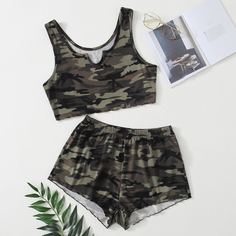 Пижама с камуфляжным принтом Shein