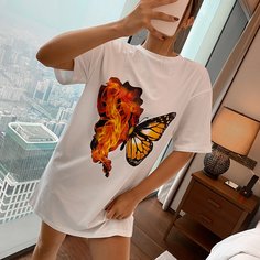 Платье-футболка с принтом бабочки и огня Shein