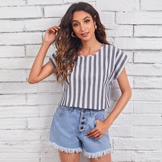Топ в полоску с оригинальным рукавом Shein