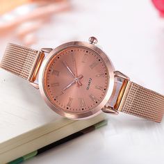 Розовое золото Повседневный Часы Shein