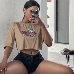 Короткая футболка с оригинальным принтом Shein