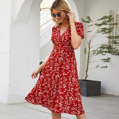 Платье на запах с поясом и цветочным принтом Shein