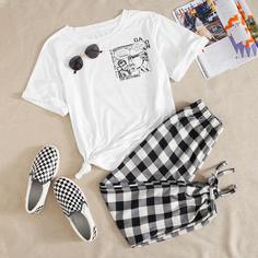 Футболка с принтом и брюки в клетку Shein