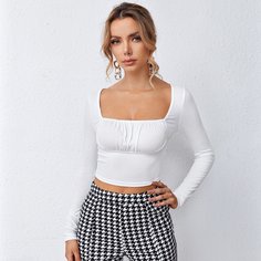Короткая футболка с квадратным воротником Shein