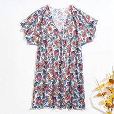 Со цветочками Накидки Shein