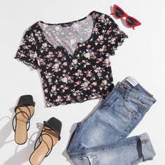 Футболка с цветочным принтом и волнистым краем Shein