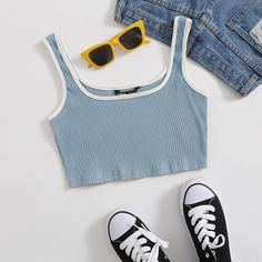 Трикотажная короткая майка Shein