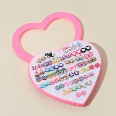 Случайные серьги-гвоздики со сердцем и цветом 36 пар Shein