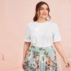 Аппликация Одноцветный Повседневный Футболка размера плюс Shein
