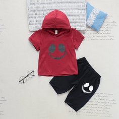 Шорты и футболка с капюшоном, мультипликационным принтом для мальчиков Shein