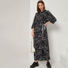 Платье с текстовым принтом Shein