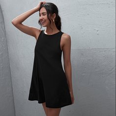Однотонное платье с карманом Shein