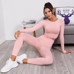 Короткая спортивная футболка и спортивные леггинсы Shein