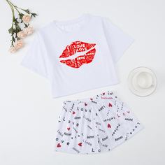 2шт пижама с принтом губ Shein