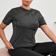 Спортивная футболка и леггинсы размера плюс Shein