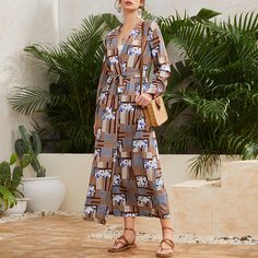 Пальто с поясом, цветочным и геометрическим принтом Shein