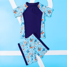 Слитный купальник с принтом акул для мальчиков Shein