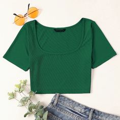 Вязаная короткая футболка в рубчик Shein