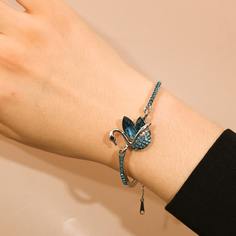 Браслет со стразами Shein