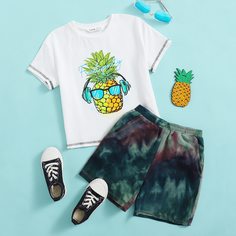 Футболка с мультипликационным принтом и шорты с принтом тай дай для мальчиков Shein