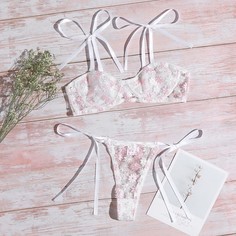 Комплект сетчатого нижнего белья на косточках с цветочной вышивкой Shein