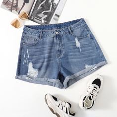 Рваные джинсовые шорты размера плюс Shein