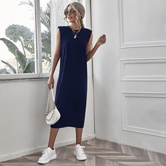 Однотонное платье с подплечниками Shein