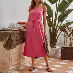 Платье на бретельках с поясом и разрезом Shein