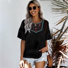 Блуза с цветочной вышивкой Shein