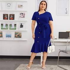 Платье размера плюс с поясом и пуговицами Shein