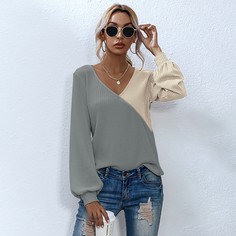 Двухцветная футболка с v-образным воротником Shein